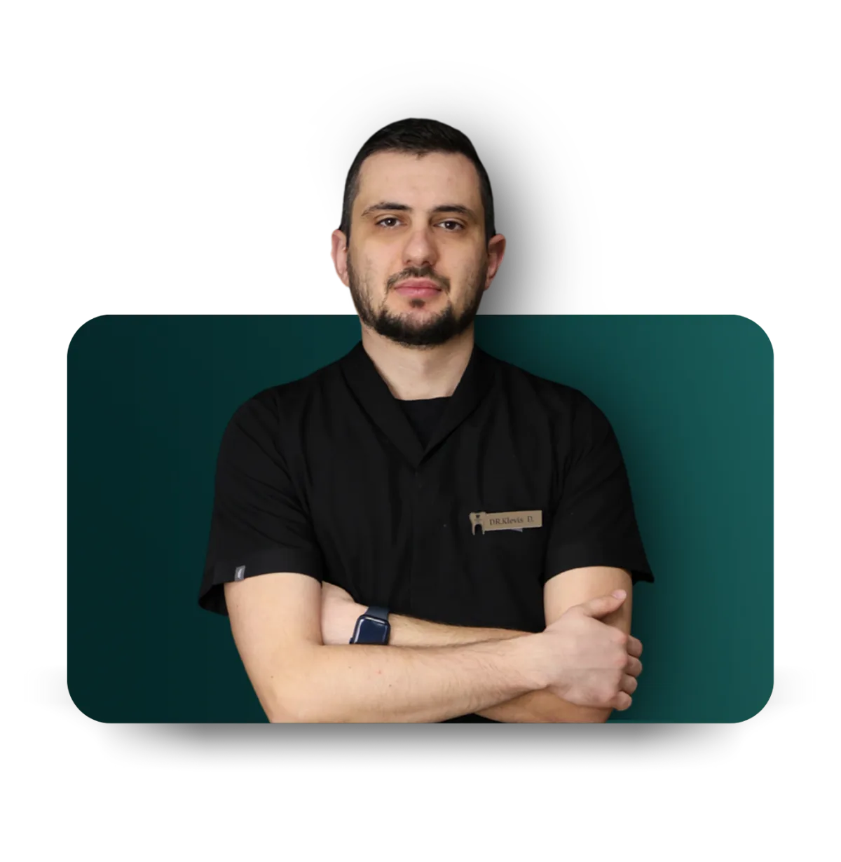 Il Dr. Klevis Dulaj, chirurgo implantare di DentalCare One